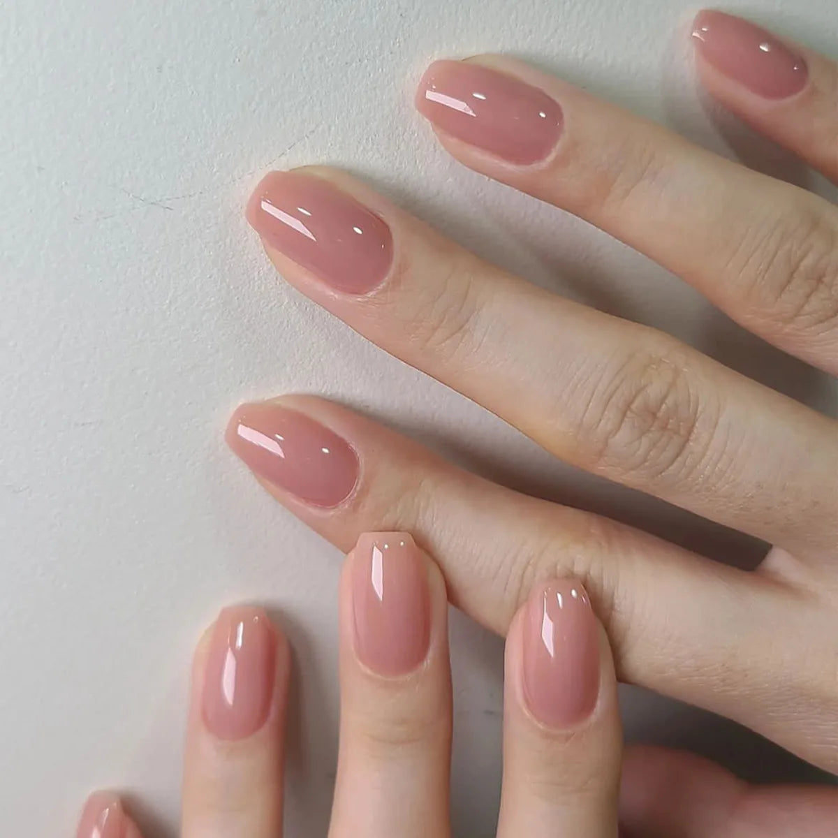 24Pcs/Set Wearable False Nails for Girls Women Removable Solid Color Short Fake Nails Art Finished Simple White Press on Nail