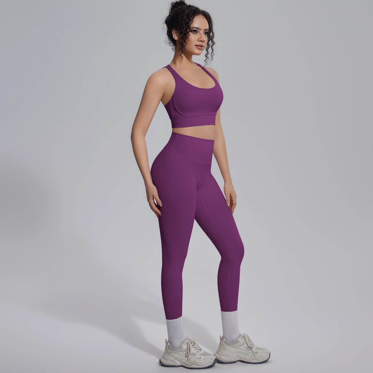 New Yoga Set for Woman Summer Gym Sports Running Bra Top Breathable Peach Buttocks Women Leggings Solid Color Yoga Set