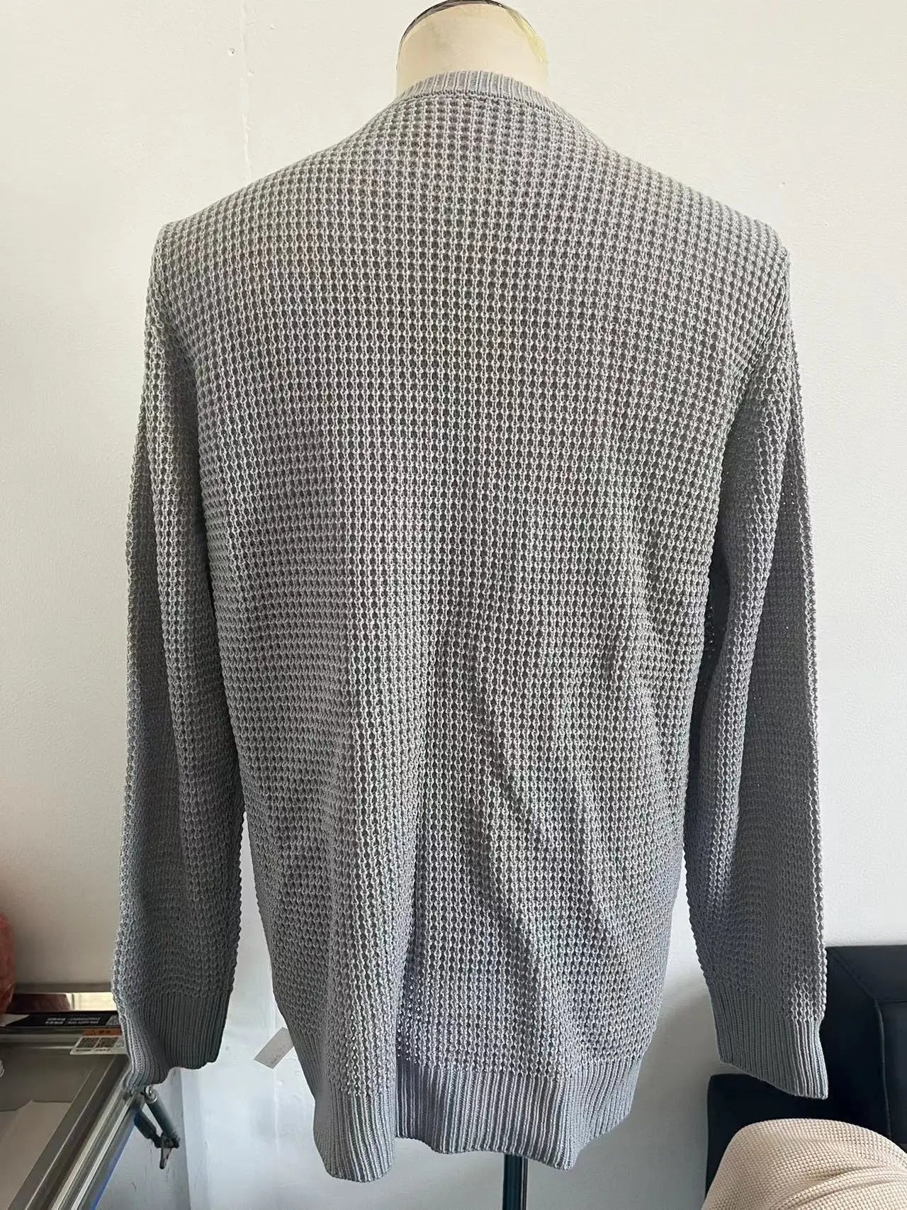 Men’s O-Neck Knit Pullover Sweater