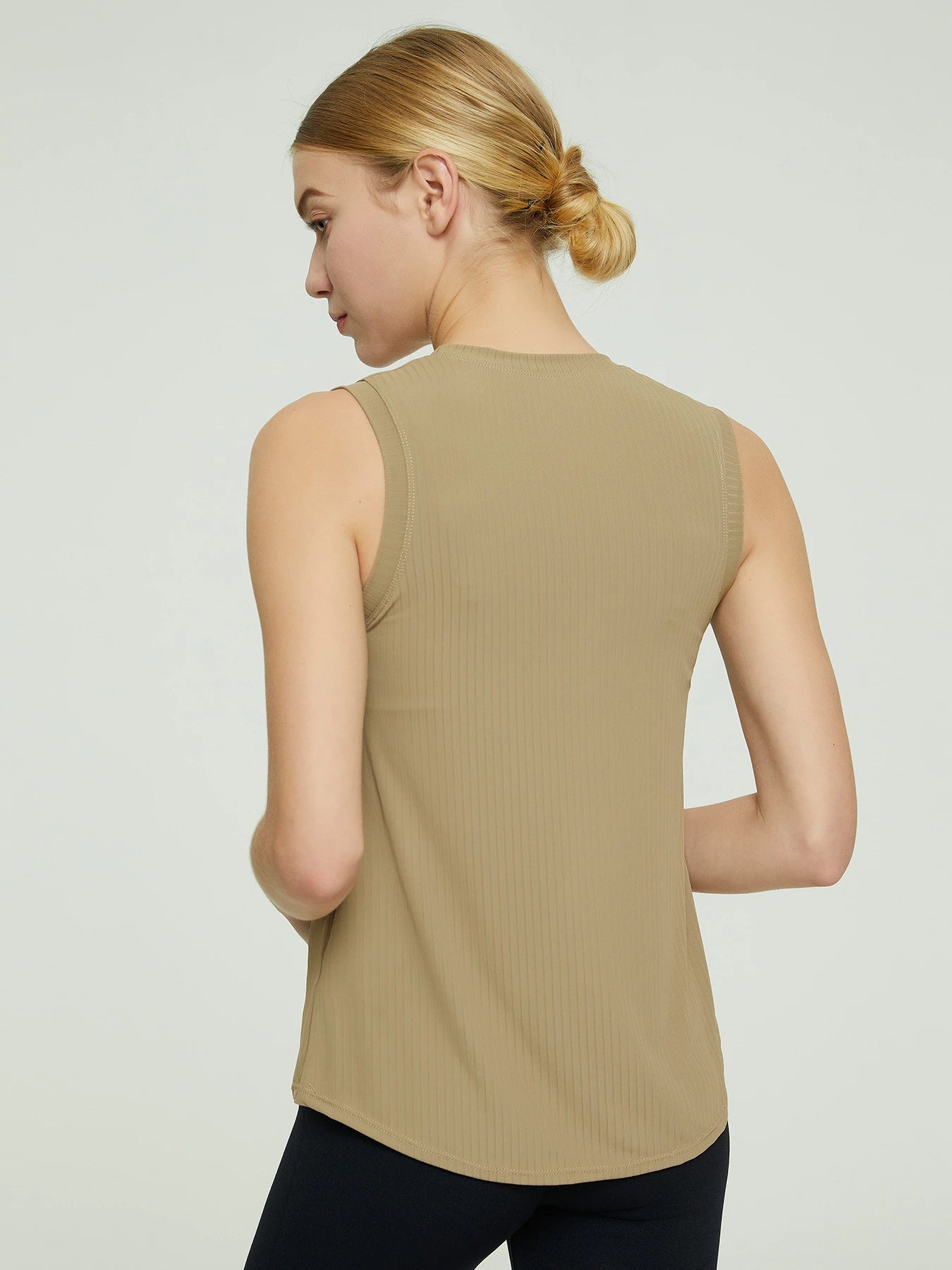 2026 New Style Yoga Set - Backless Women's High-Class Loose Outerwear with Hooded Blouse - Professional Pilates Training Clothin