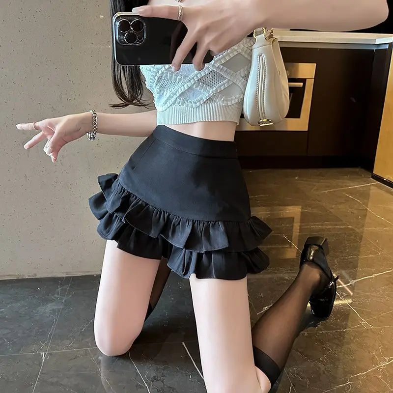 Casual Shorts Skirts for Women in Spring and Summer 2025 New Fashionable and Slim Hot Girls Ruffled A-line Skirt Skirt Pants