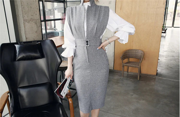 Elegant Sleeveless V-Neck Midi Dress