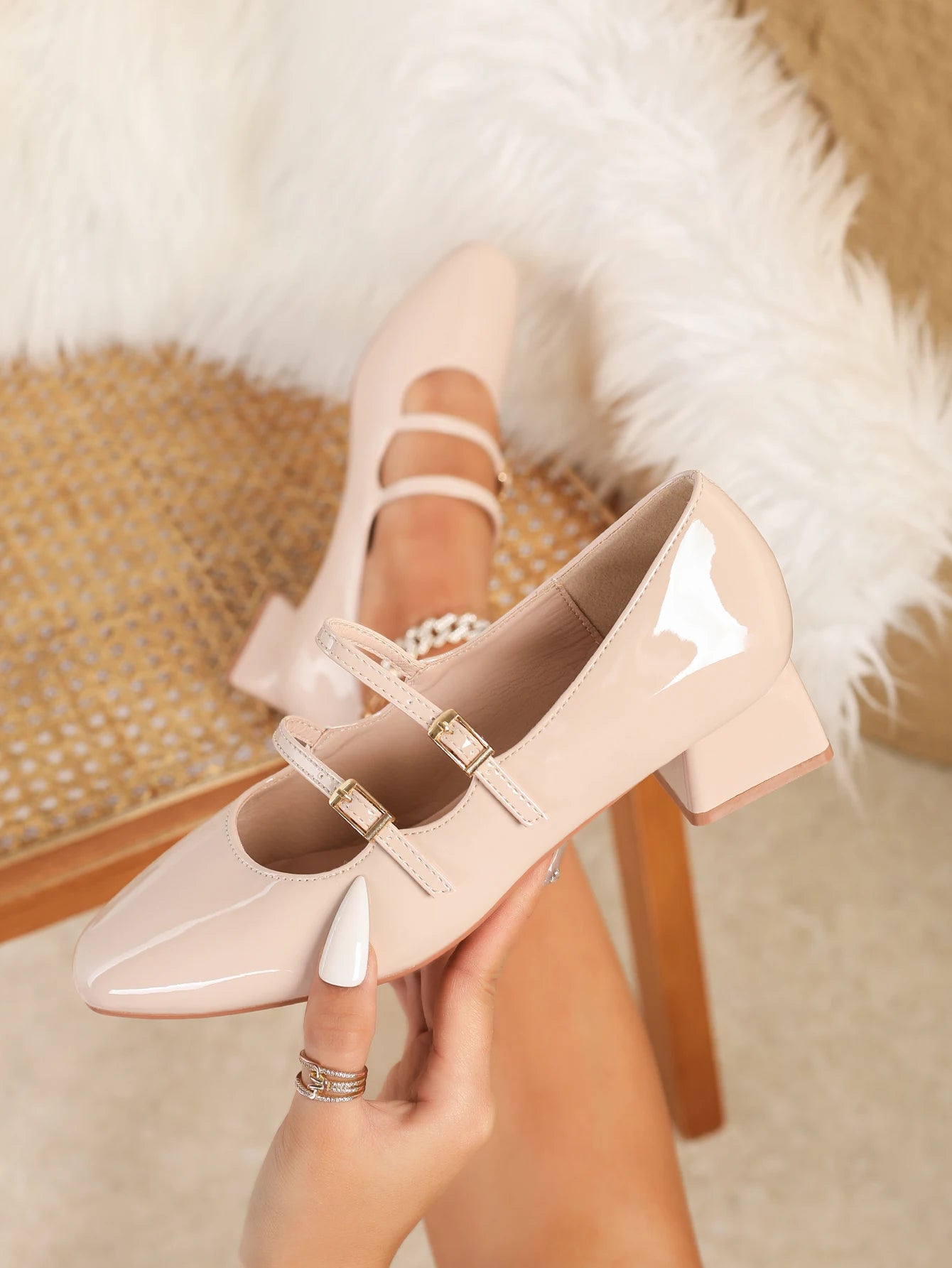 Women Patent Leather Mary Jane Pumps