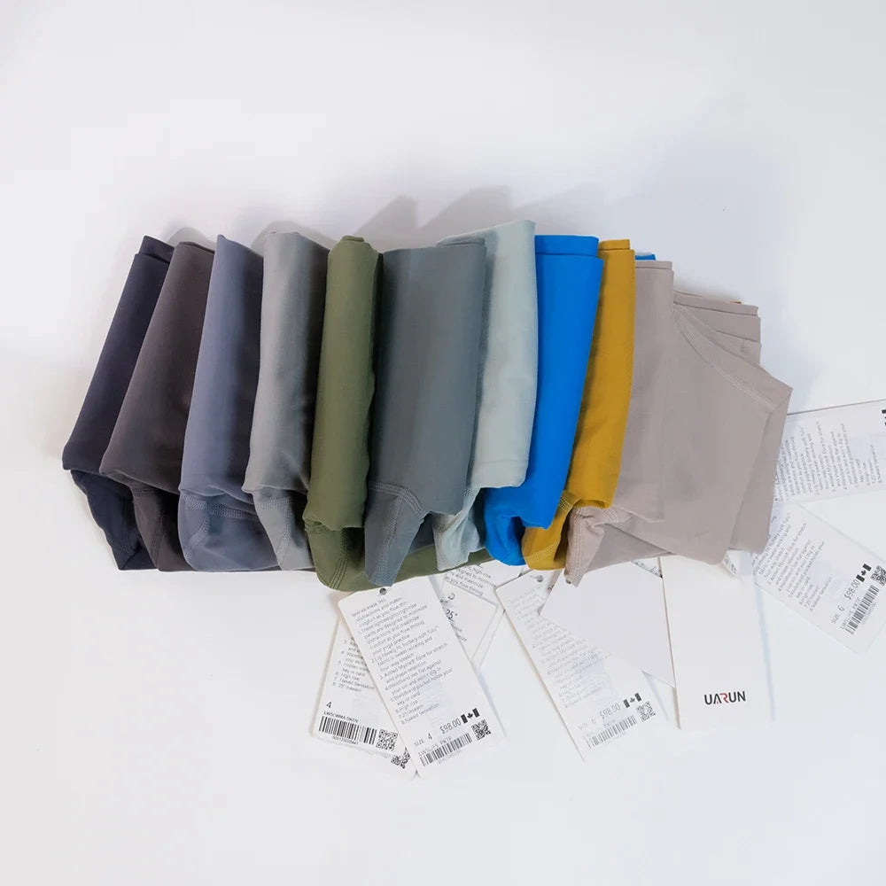 2026 Yoga clothes with high elasticity, no awkward lines, cropped pants, quick drying, women's hip lifting, tight pants