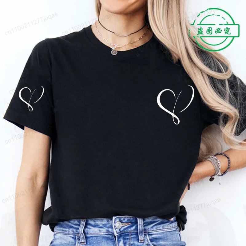 Red Heart Graphic Casual Tee