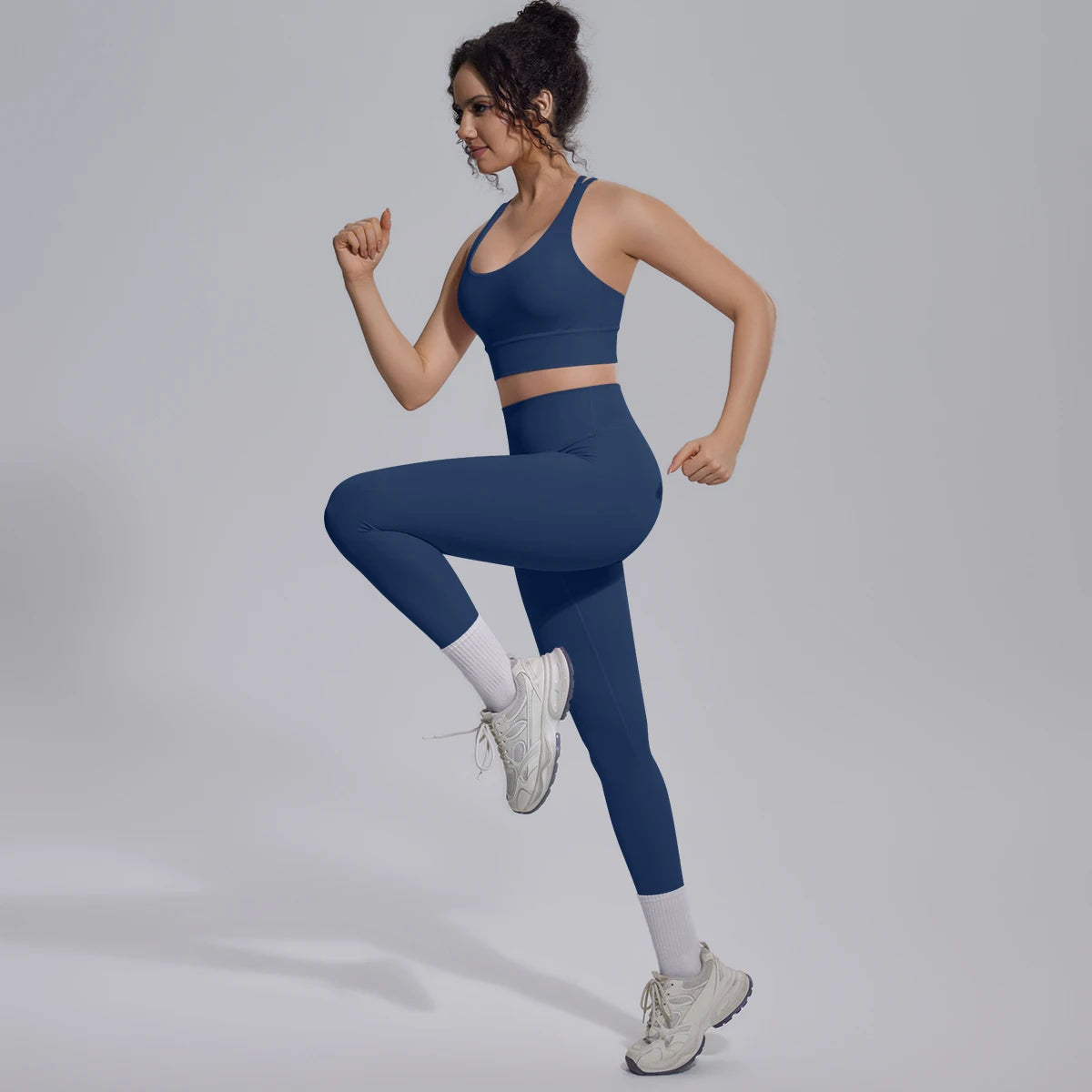 New Yoga Set for Woman Summer Gym Sports Running Bra Top Breathable Peach Buttocks Women Leggings Solid Color Yoga Set