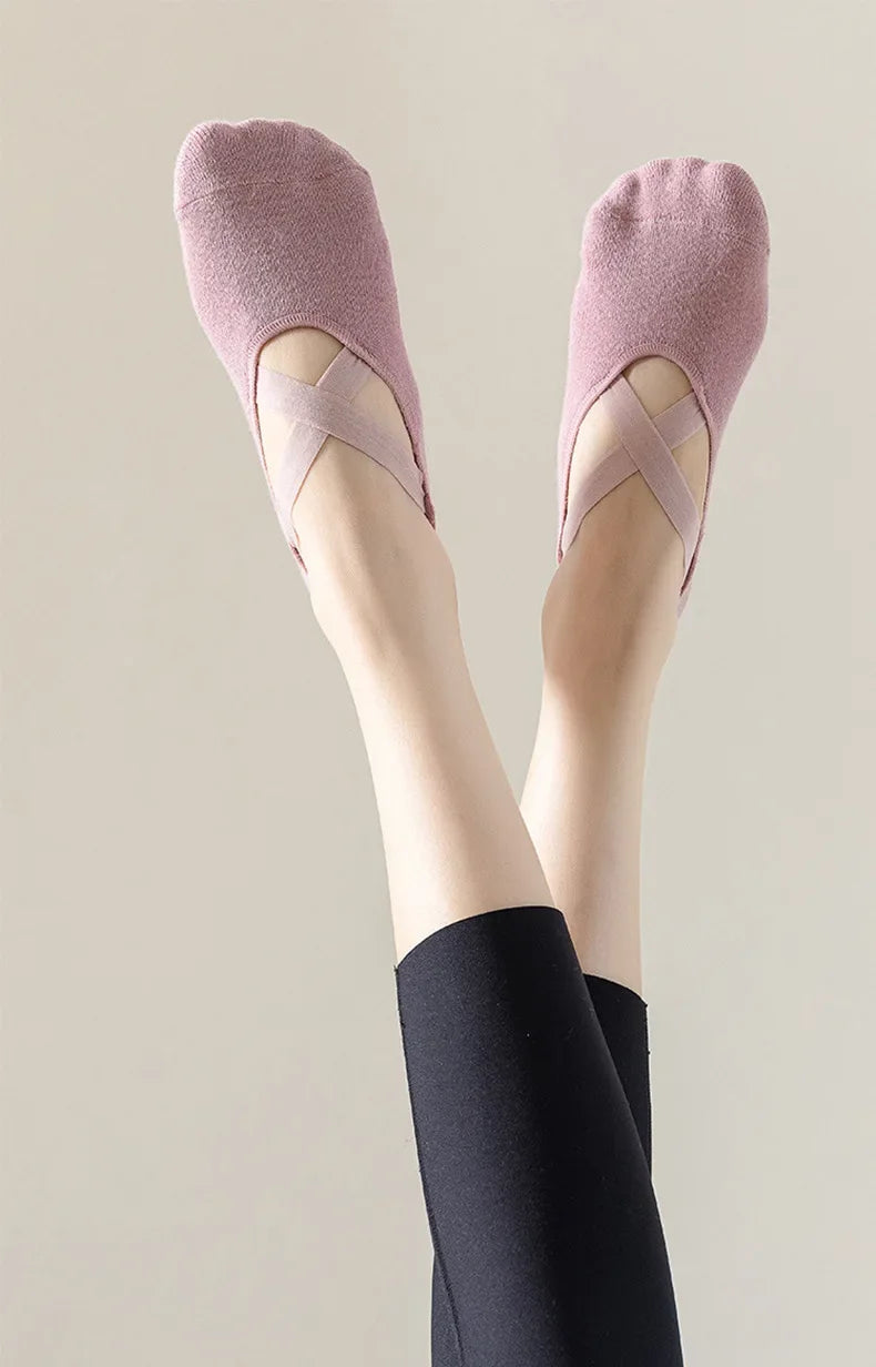 Grip Fit Yoga Sock Set