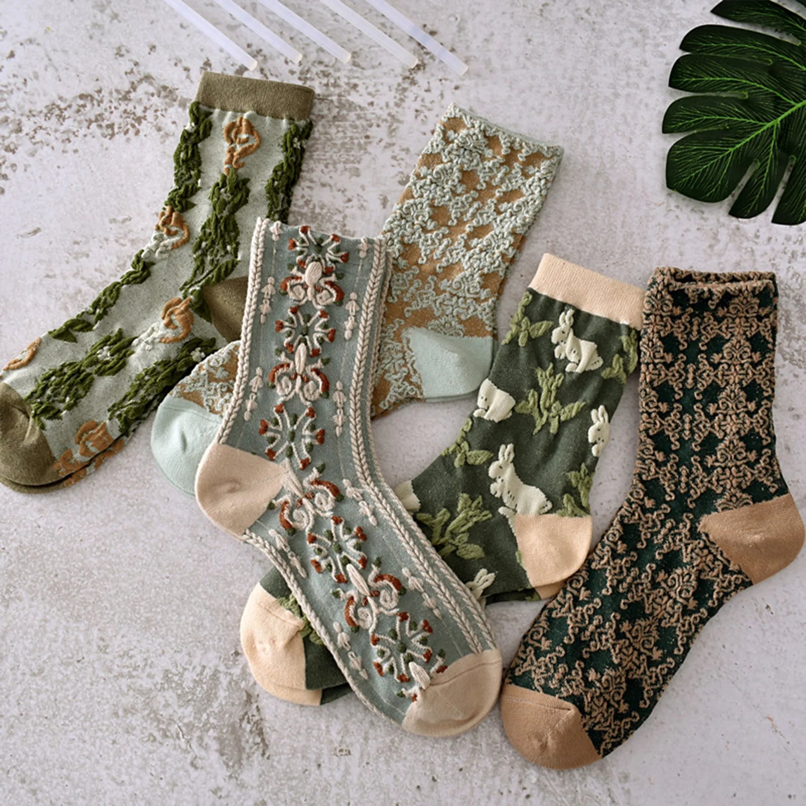 Vintage Jacquard Mid Calf Socks