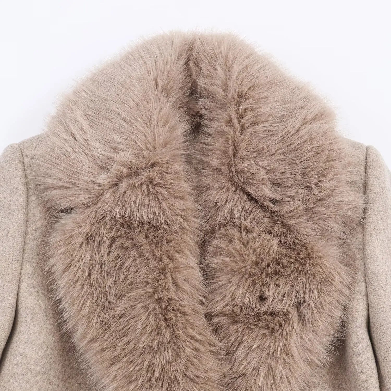 Elegant Belted Fur Collar Overcoat