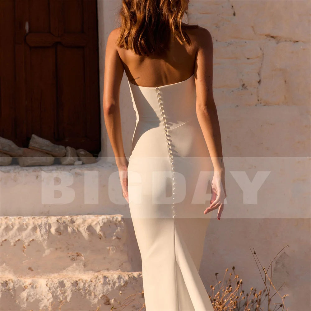 Modern Backless Mermaid Bridal Gown