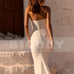 Modern Backless Mermaid Bridal Gown