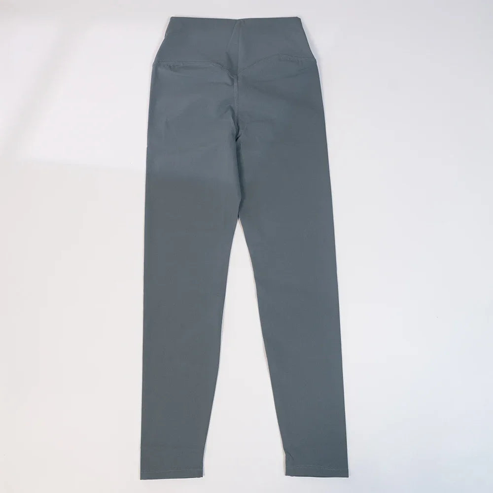 2026 Yoga clothes with high elasticity, no awkward lines, cropped pants, quick drying, women's hip lifting, tight pants