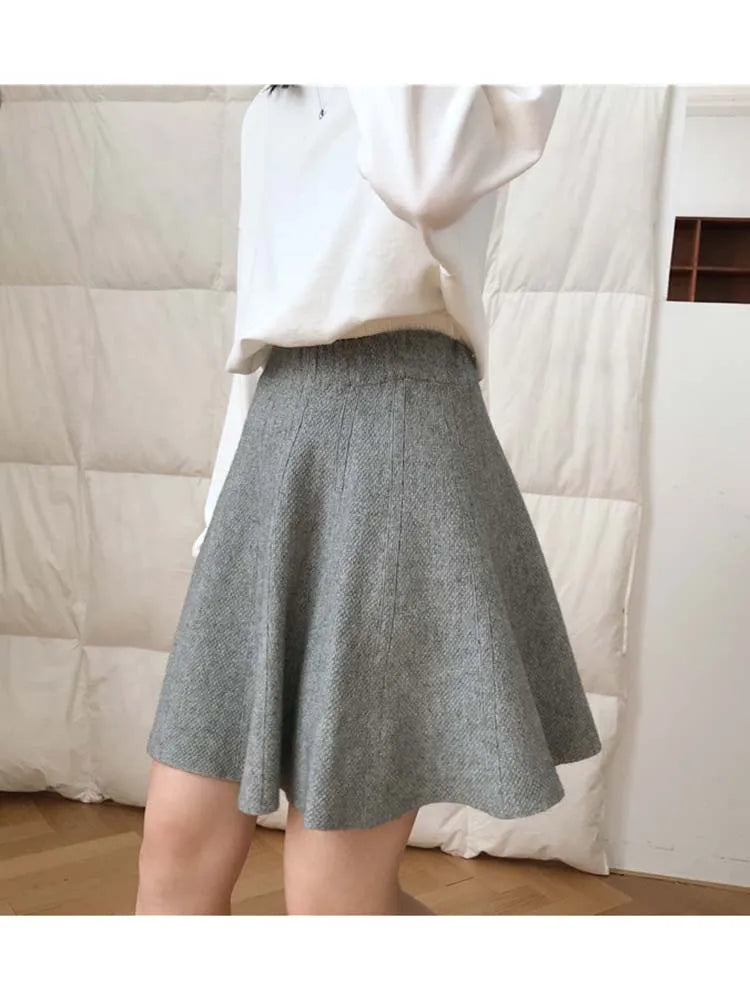 Knitted High Waist Pleated Skirt
