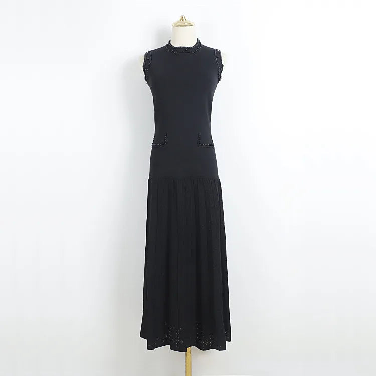 Elegant Knitted Pleated Maxi Dress