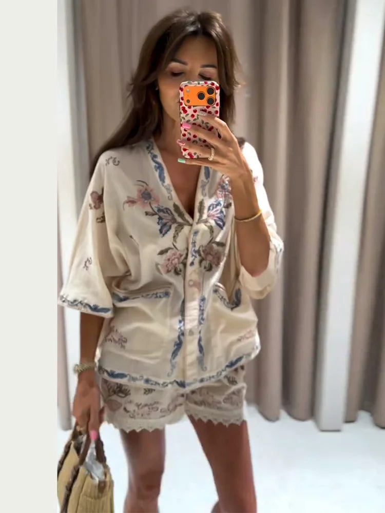 Casual Print Top Shorts Women Set Holidays V-neck Long Flare Sleeve Blouse Wide Leg Short Pants 2026 Summer Autumn Lady Outfit