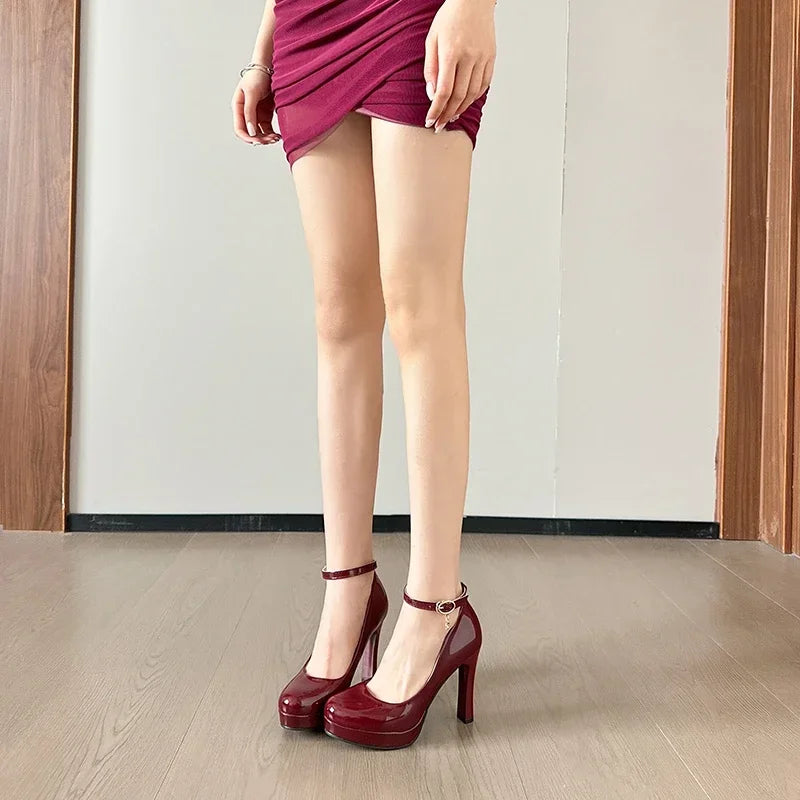 Thick-sole waterproof platform high heels model show sexy black patent leather dress fashionable ultra-high heels summer large