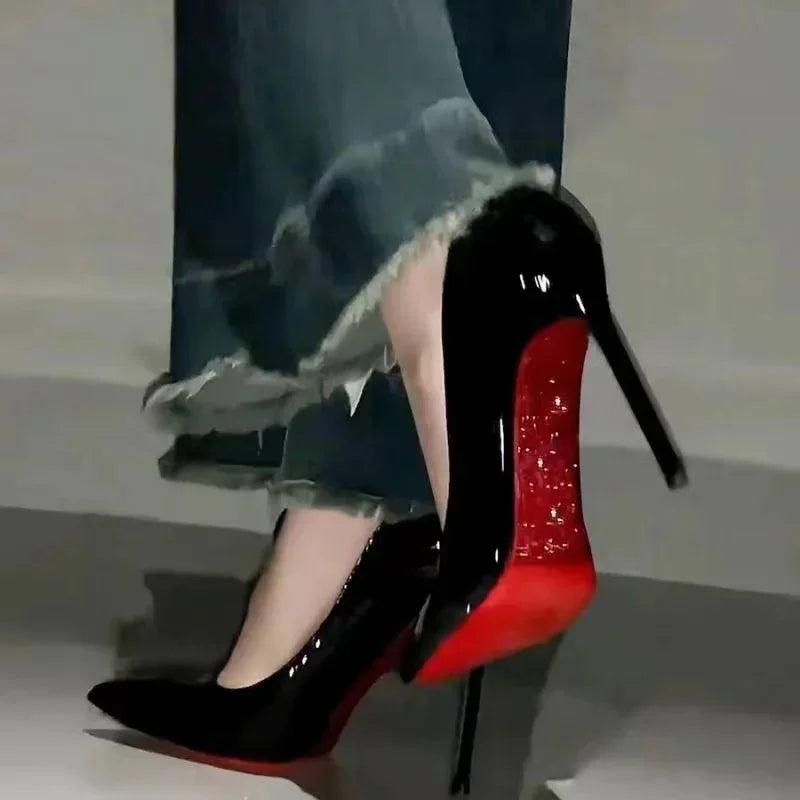 High Heels Women's Slim Heels New Stunning and Sexy Wedding Shoes Black Patent Pointed Single Shoes High Heels Туфли Женские