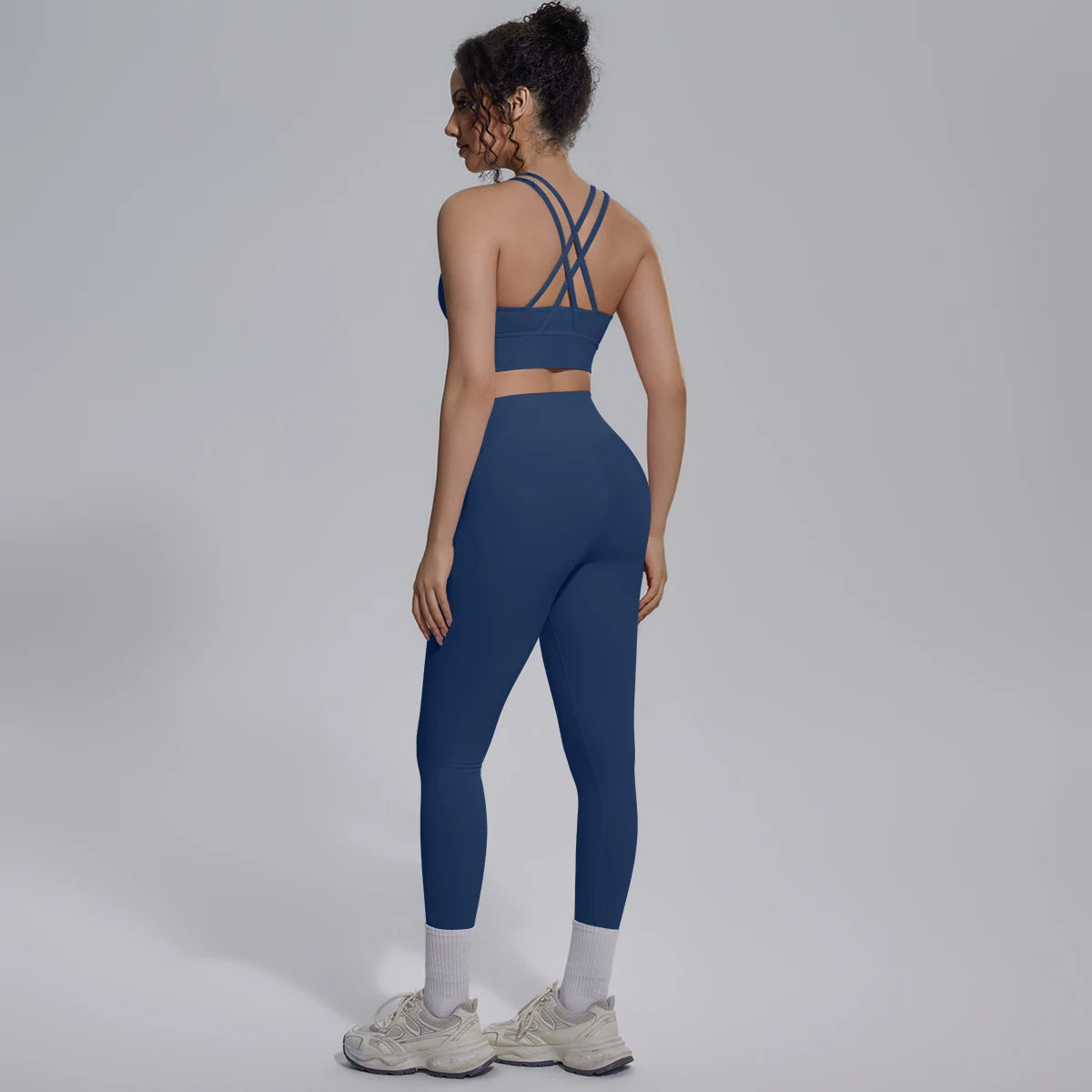 New Yoga Set for Woman Summer Gym Sports Running Bra Top Breathable Peach Buttocks Women Leggings Solid Color Yoga Set