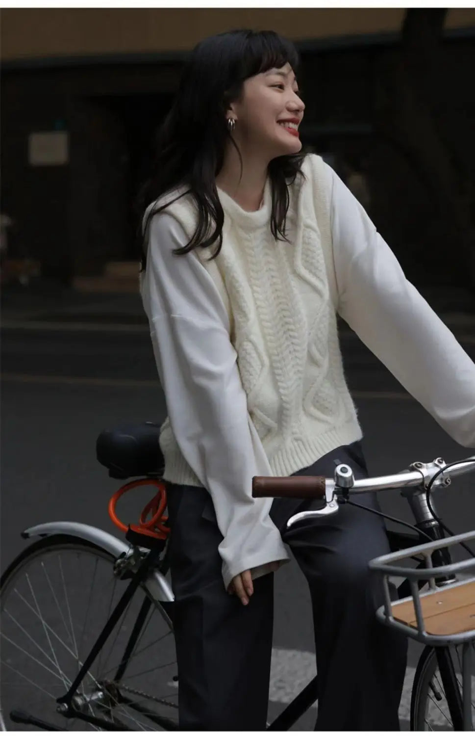 Minimal Knit Sweater Vest Women