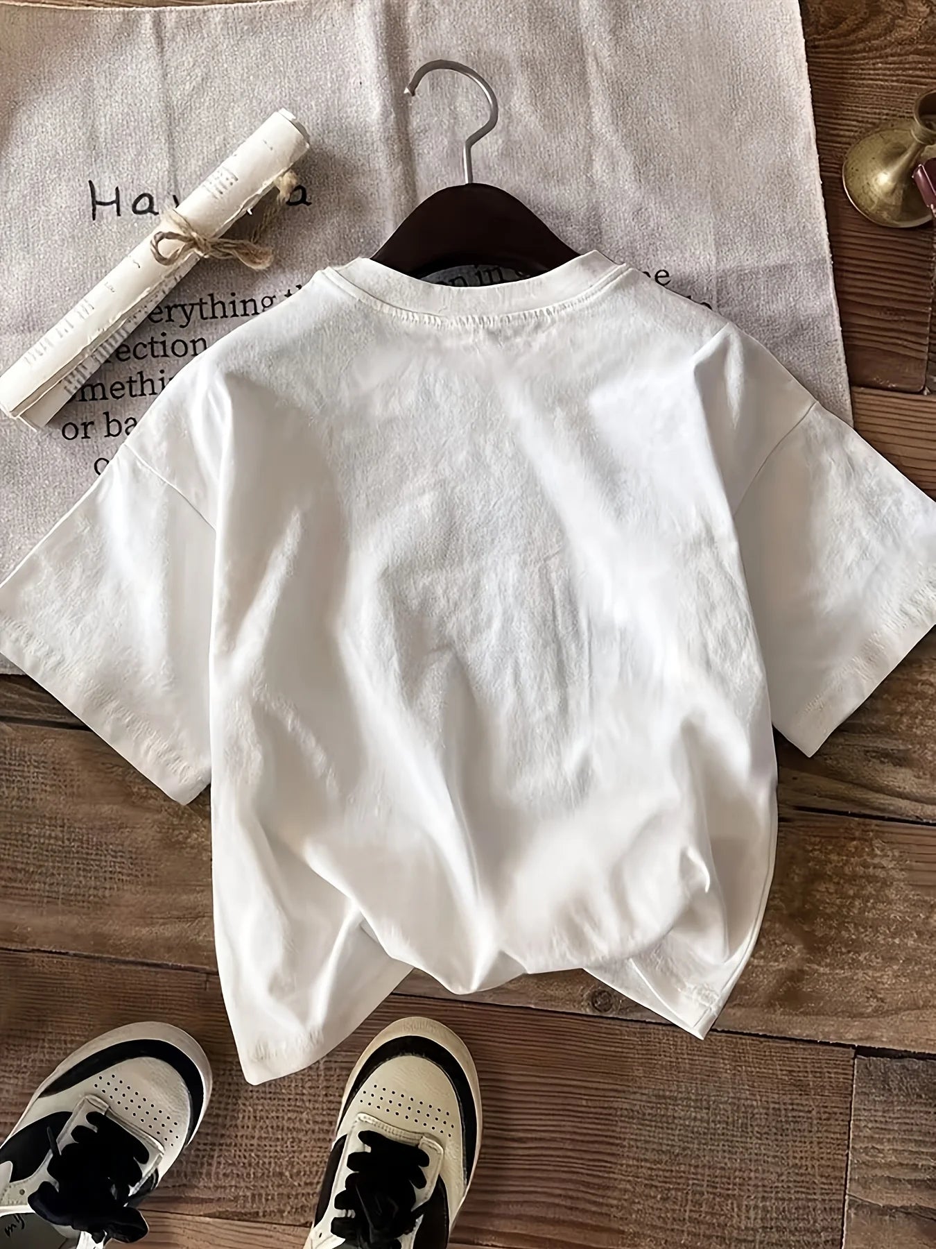 Women's T-shirt with White Floral Print Design Comfortable and Soft Short Sleeved Round Neck Casual Top Breathable