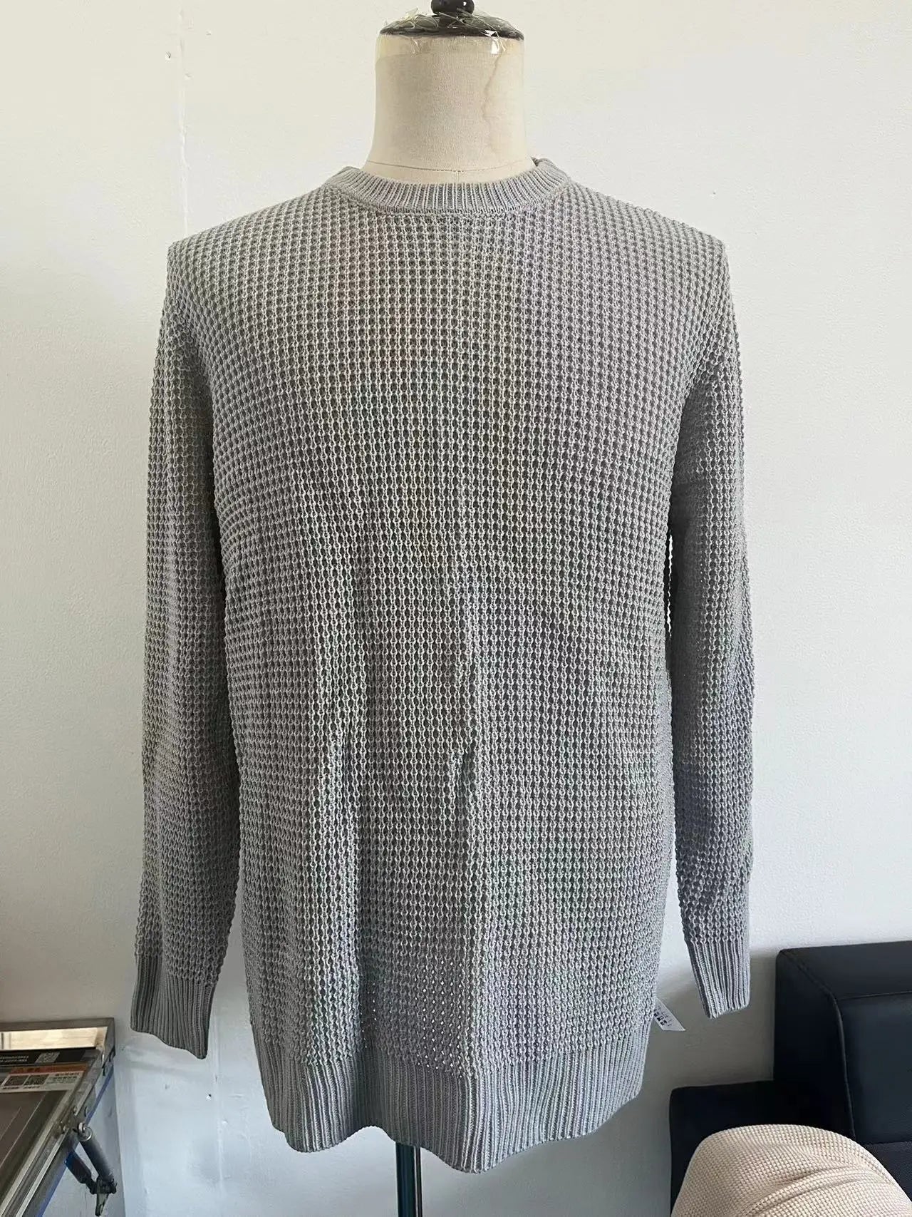 Men’s O-Neck Knit Pullover Sweater