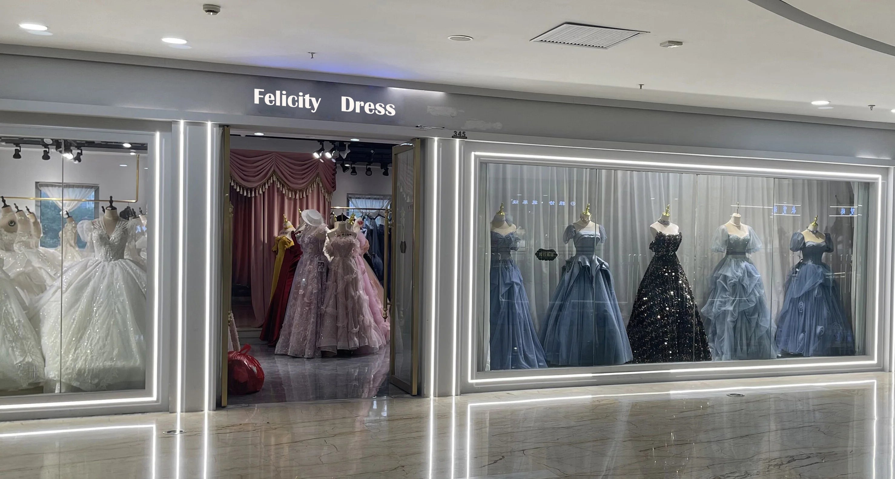 Elegant Mother of the Bride Dress 2025 Sheath Illusion Wedding Guest Dresses Satin Lace Pleated Customized Evening Party Gowns