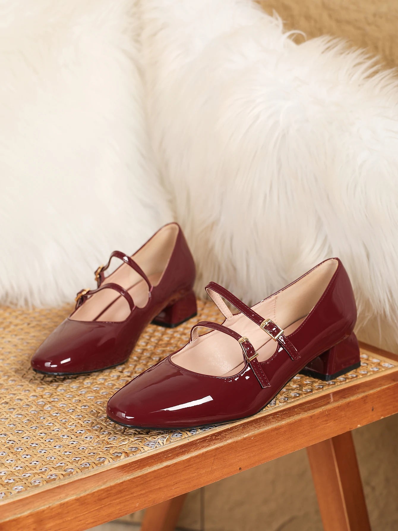 Women Patent Leather Mary Jane Pumps