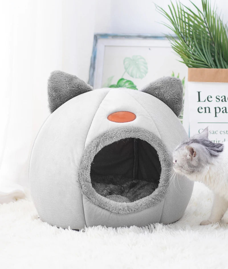 Cozy Cave Nest Winter Cat Bed