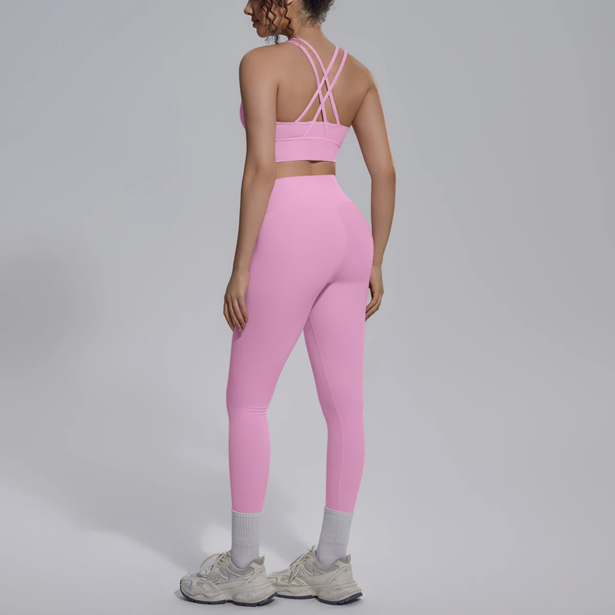 New Yoga Set for Woman Summer Gym Sports Running Bra Top Breathable Peach Buttocks Women Leggings Solid Color Yoga Set