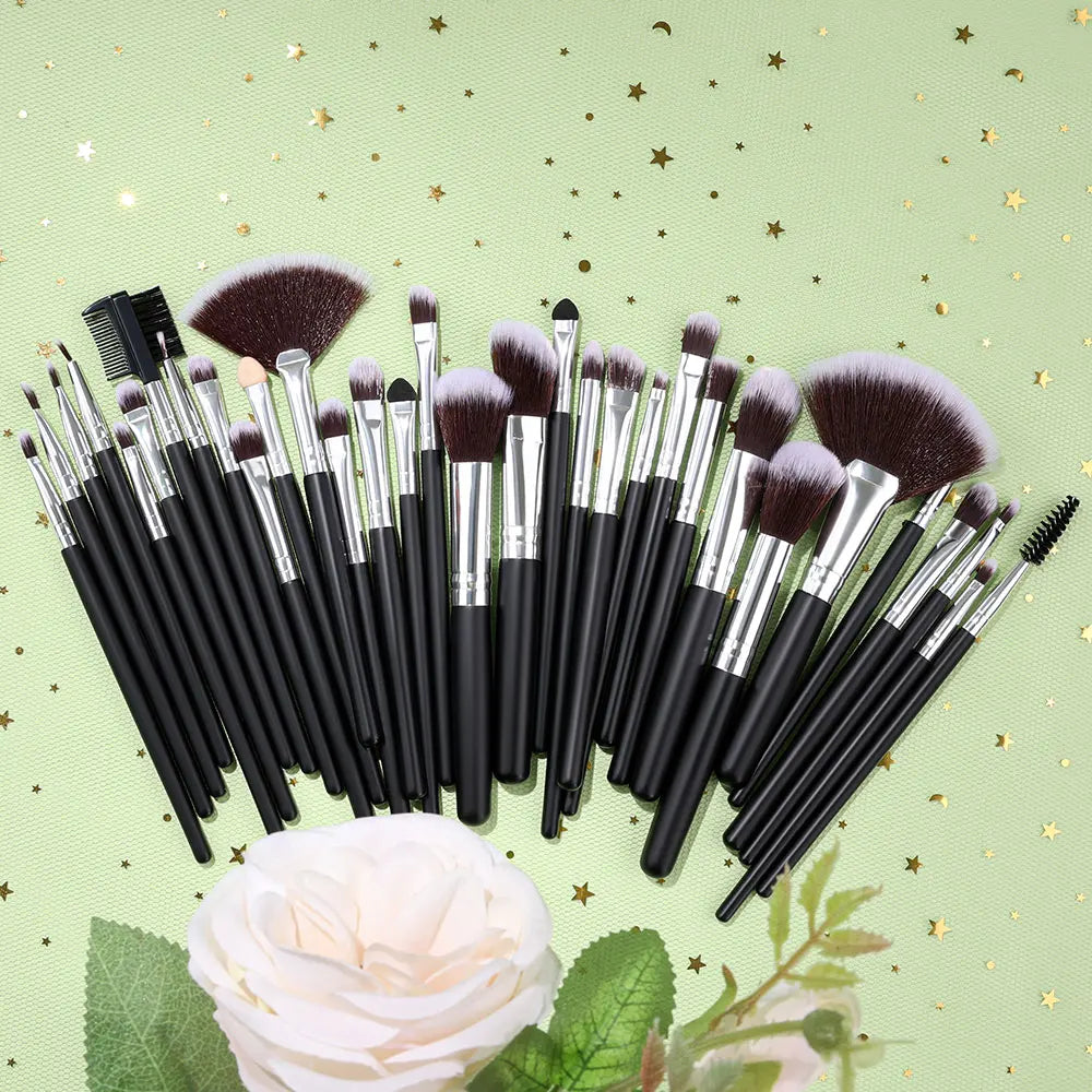 Premium Black 32 Brush Set
