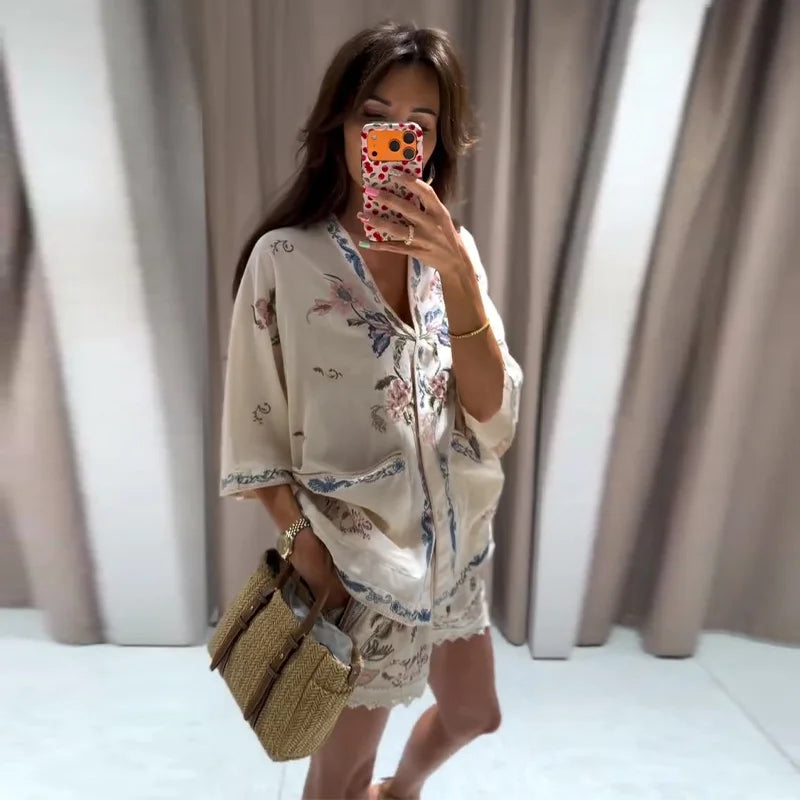 Casual Print Top Shorts Women Set Holidays V-neck Long Flare Sleeve Blouse Wide Leg Short Pants 2026 Summer Autumn Lady Outfit