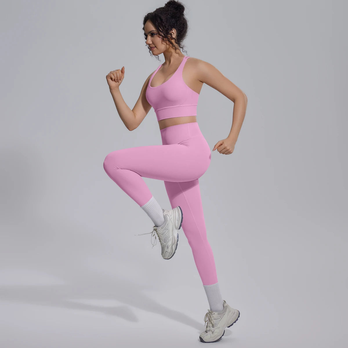 New Yoga Set for Woman Summer Gym Sports Running Bra Top Breathable Peach Buttocks Women Leggings Solid Color Yoga Set