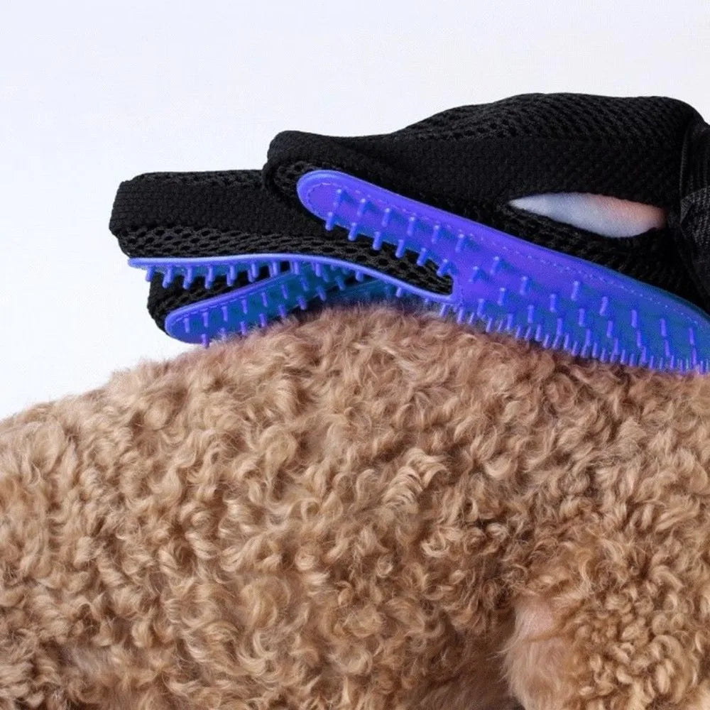 Textured Shedding Bathing Mitt