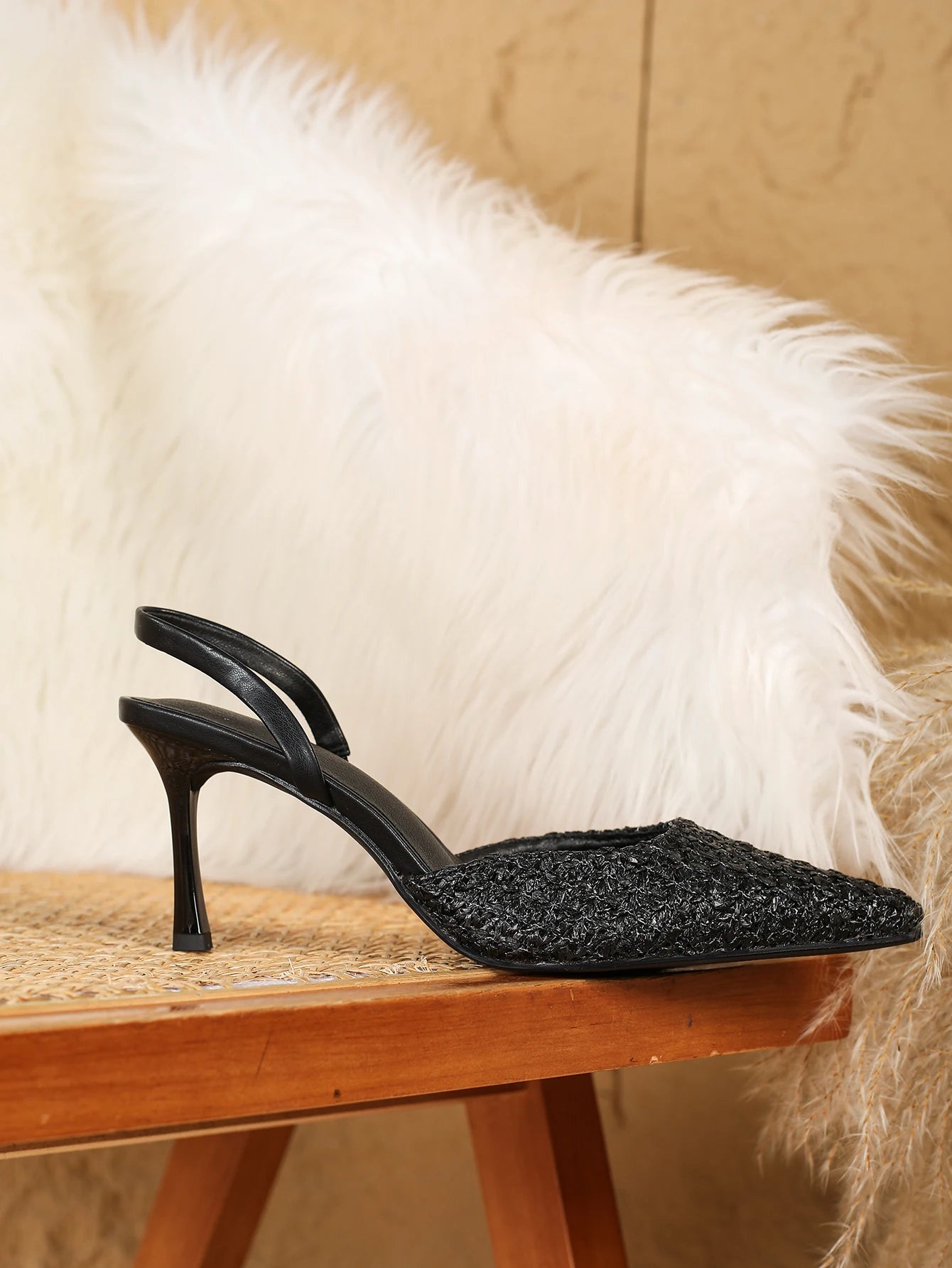 Women Rhinestone Pointed Toe Pumps