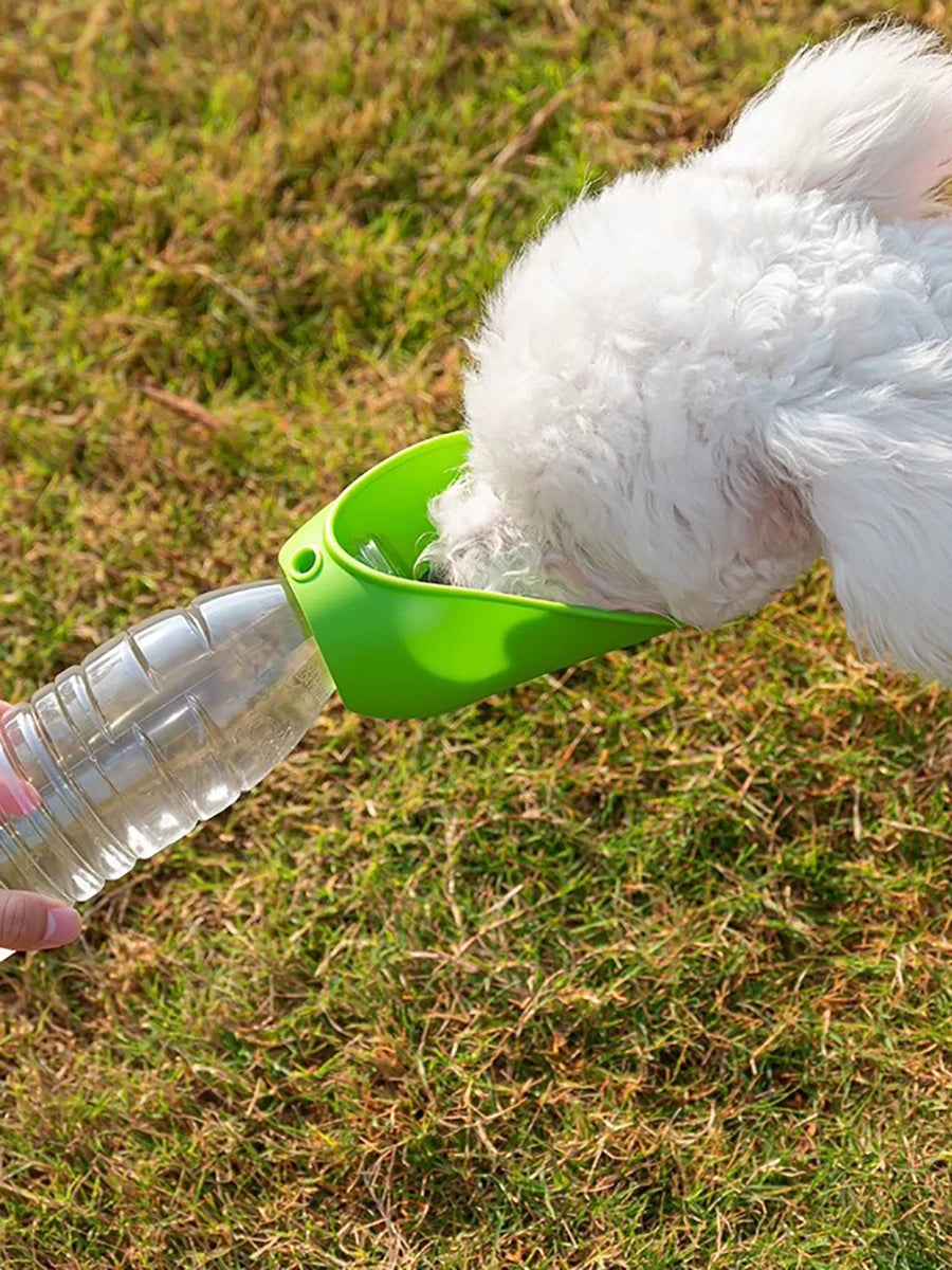 Pet Silicone Travel Cup, Portable Dog Walking Water Bottle, Cat Dog Outdoor Water Dispenser, 1PC