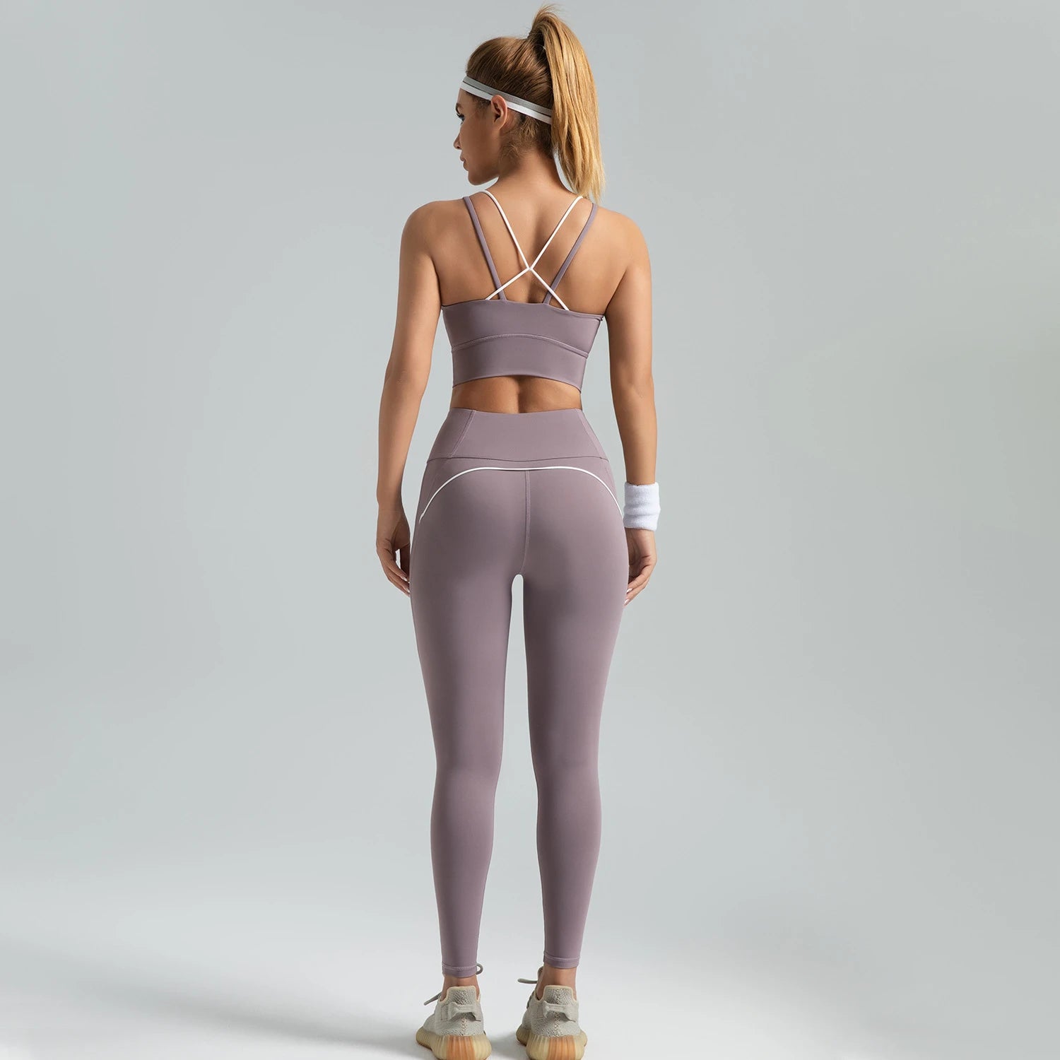 Women's set, slim fit yoga set, high-intensity exercise set, high elasticity, breathable fitness yoga suit