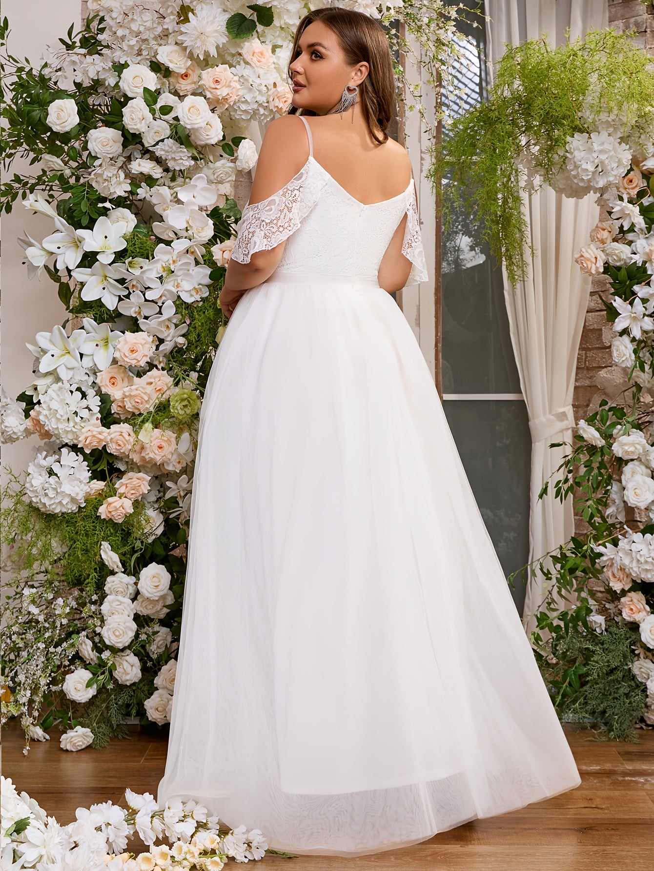 Plus Size Cold Shoulder Lace Wedding Dress