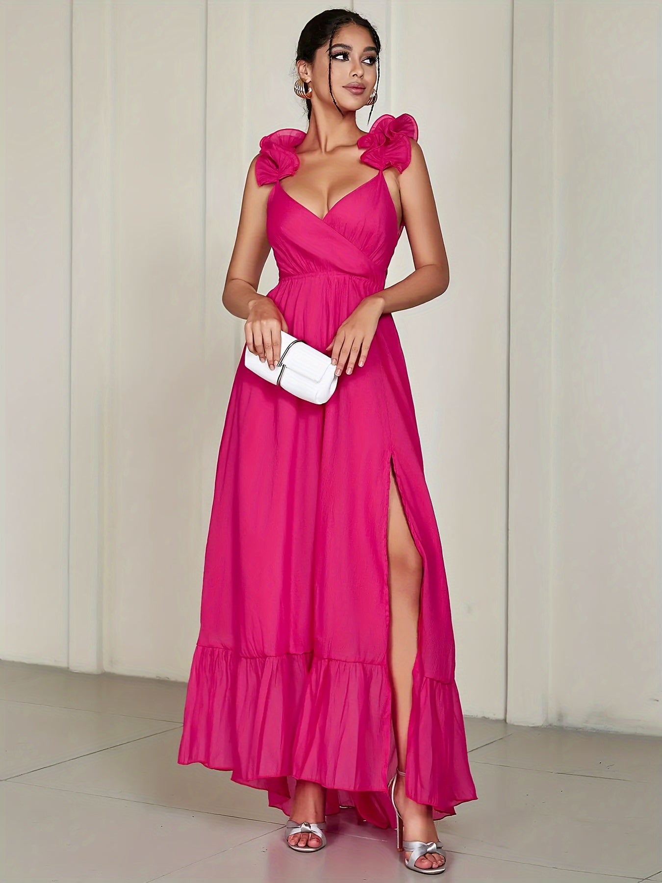 Contrast Mesh V-Neck Wedding Dress