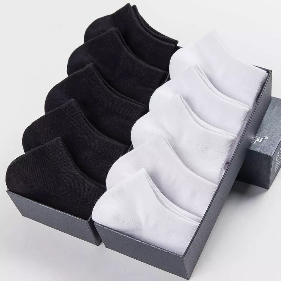 Minimalist Athletic Travel Sock Trio
